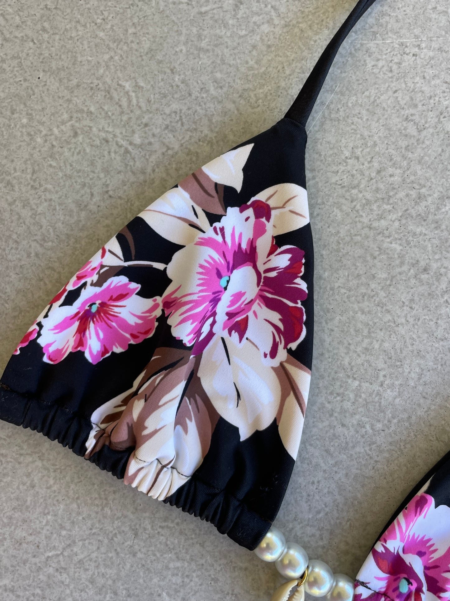 Vacay Blooms TRI TOP