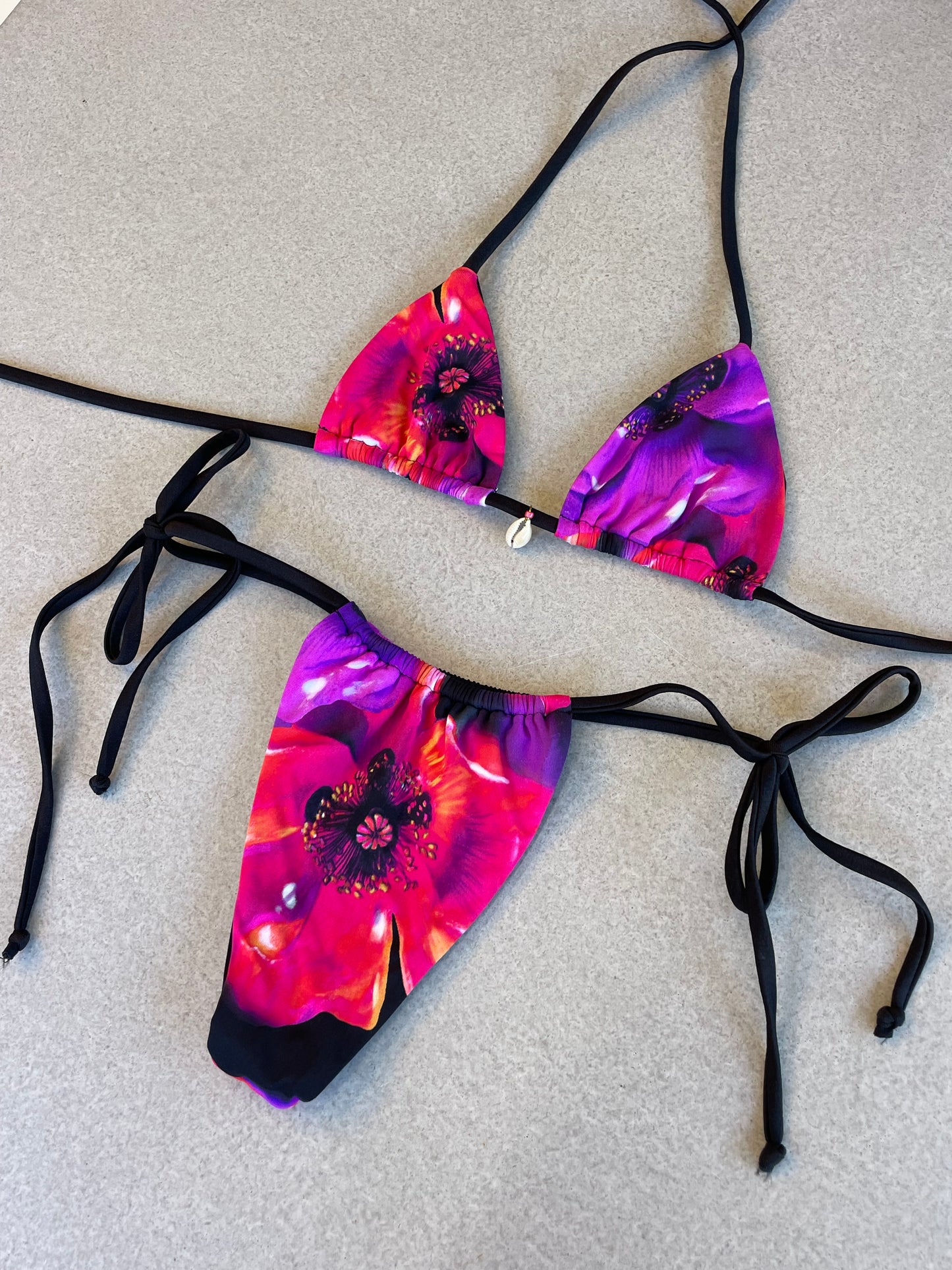 Mahalo TRI TOP - Black